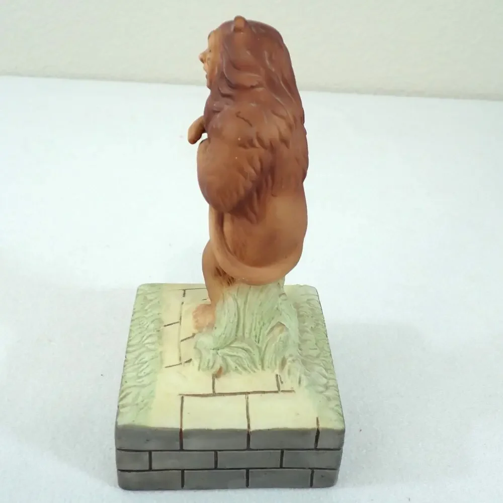 Wizard of Oz Cowardly Lion Music Box Seymour Mann 1981 Korea Vintage